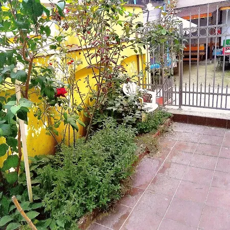 Apartment Urban Garden Hideaway Varna